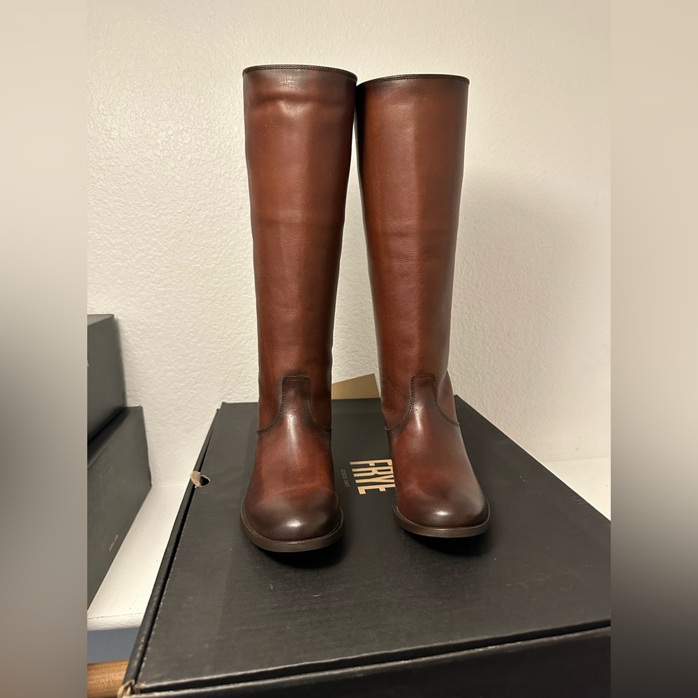 NEW FRYE Melissa Button Back Zip